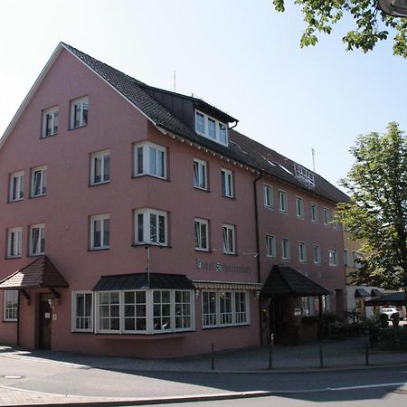 Hotel Schillerplatz Эринген Экстерьер фото